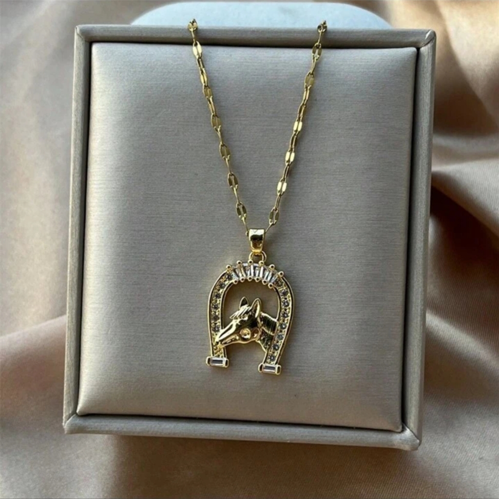 New Beautiful Cz Horseshoe Stainless Steel Necklace